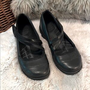 Abeo Smart System Maryjane Black Leather Velcro Closure Rubber Sole Shoes Sz 7